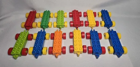 Lego Duplo Bricks Train Cars Wheels Base Vehicle Toy Yellow Blue Red Lot Of 12