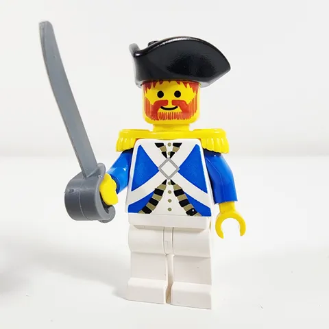 Lego Imperial Soldier Minifigure Officer Pirates Bluecoats 6276 6273 6265 pi063