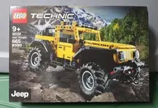 LEGO Technic 42122 Jeep Wrangler 665 Piece 2021 Set New Sealed in Box