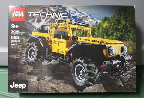 LEGO Technic 42122 Jeep Wrangler 665 Piece 2021 Set New Sealed in Box