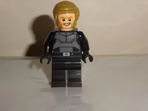 Lego Star Wars  Agent Alexsandr Kallus Minifigure 75106 Hair