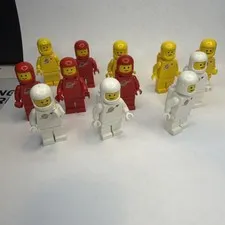 Vintage Lego Space Astronaut Minifigure Lot Of 12 Red White Yellow All W/Tanks