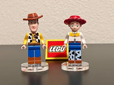 LEGO 2010 Toy Story Woody (toy003) & Jessie (toy008) Rare/Retired Excellent Cond