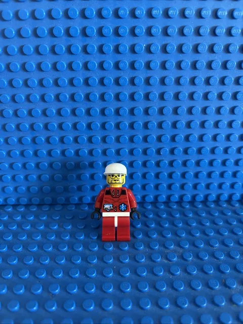 Vintage Arctic Medic Lego Minifigure 