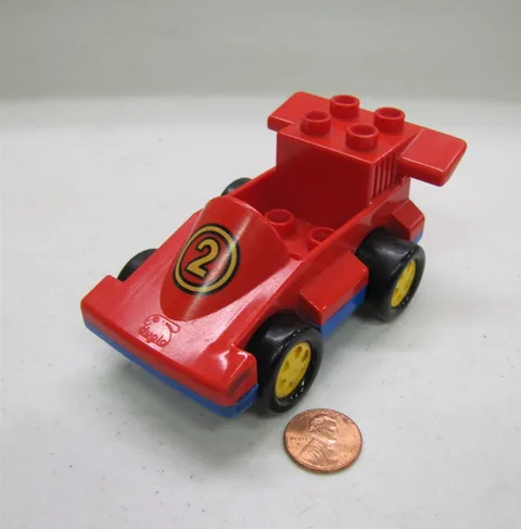 Lego Duplo RED RACE CAR #2 RACING CAR VEHICLE w/ HITCH Vintage