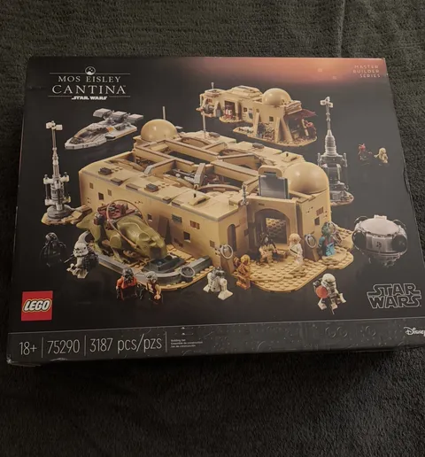 NEW Lego Star Wars Mos Eisley Cantina 75290 RETIRED Master Builder NIB Authentic