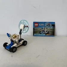 LEGO- city 30315- Space Utility Vehicle - COMPLETE