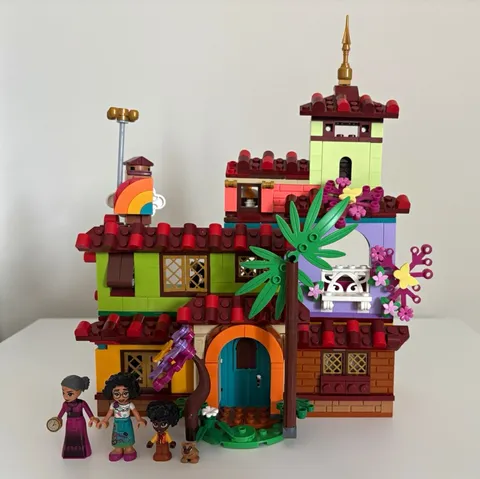 LEGO Disney Encanto The Madrigal House 43202 Complete 587pcs-instructions