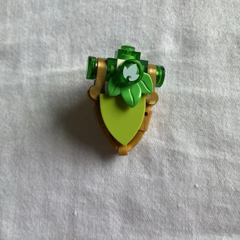 Lego Elves 41194 Nacturas Tower Farran Leafshade Minifigure Quake Shield Only