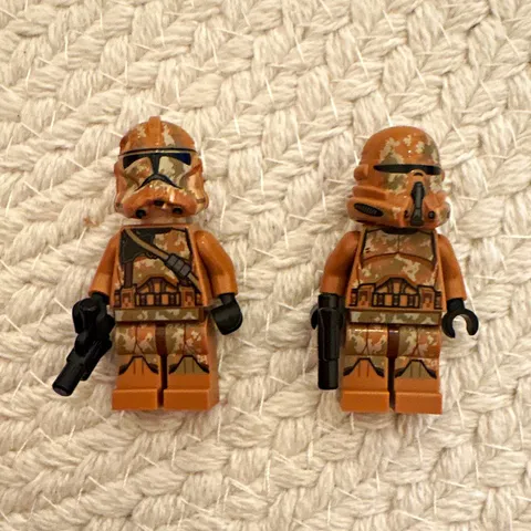 LEGO Star Wars Clone Trooper Minifigures Lot of 2 Tan Armor Plastic Age 6+