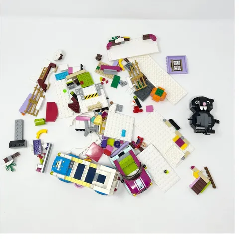 LEGO Mixed Bulk Lot Bricks Vehicles and Pieces 1.2 lb
