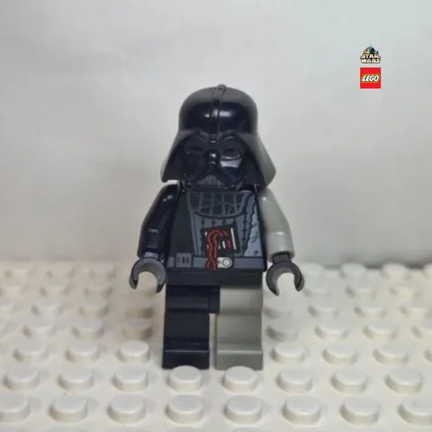 LEGO Star Wars Darth Vader Minifigure sw0180 Battle Damaged Missing Neck