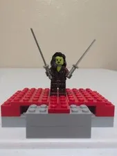 LEGO Marvel Guardians of the Galaxy sh0124 Gamora Dark Red Suit Minifigure 76021