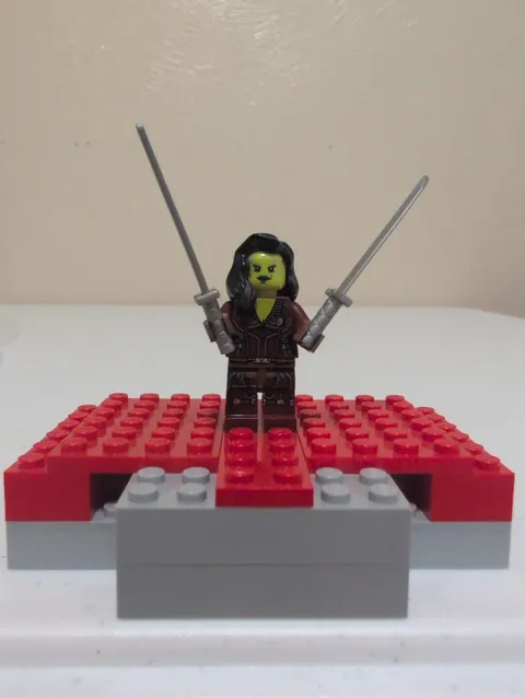 LEGO Marvel Guardians of the Galaxy sh0124 Gamora Dark Red Suit Minifigure 76021