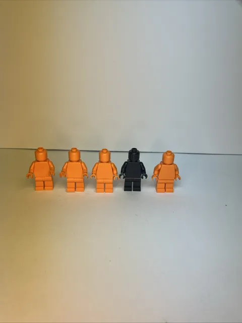Lego Lot of 5  Monochrome Solid Plain Minifigures - 4 Orange 1 Black
