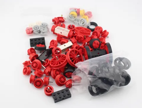 Lot Vintage genuine LEGO spoked wheels and axels tires bb19 80s