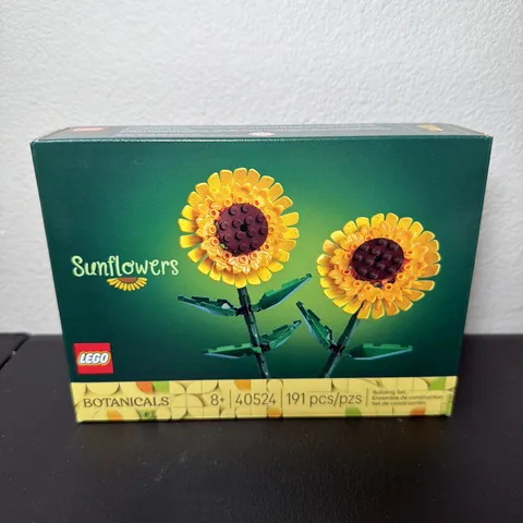 LEGO Sunflowers Building Toy for Kids, Girls and Boys Ages 8+ - Multicolor