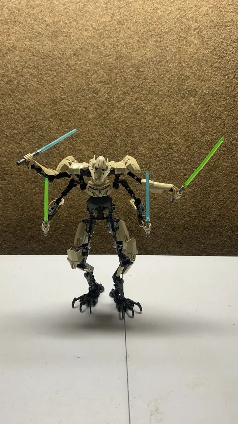 LEGO STAR WARS GENERAL GRIEVOUS 75112