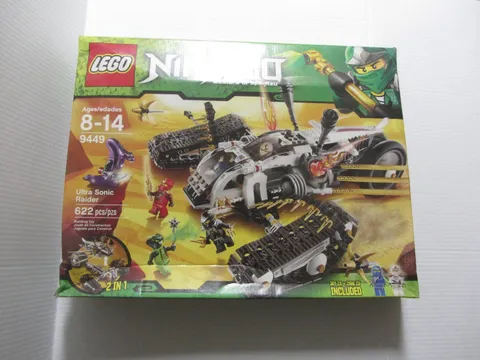 LEGO NINJAGO SET 9449 Ultra Sonic Raider ZX Pythor Minifig Damage Box,