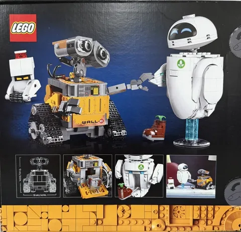 LEGO Disney Pixar 43279 Wall-E & Eve