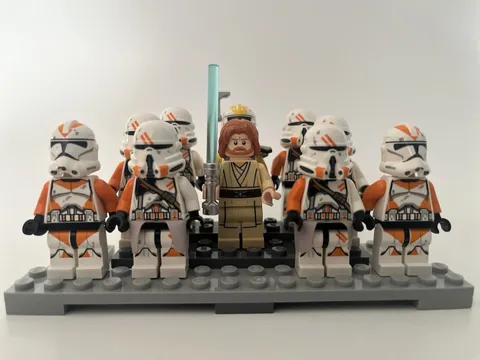 LEGO Star Wars Minifigure Lot- 212th Attack Battalion Clone Troopers & Obi Wan