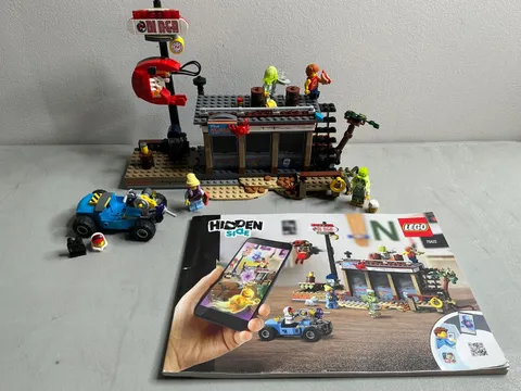 Lego Hidden Side Shrimp Shack Attack 70422 PRE-BUILT