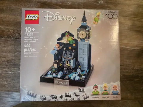 LEGO Disney: Peter Pan & Wendy's Flight Over London (43232) - New - Box Wear