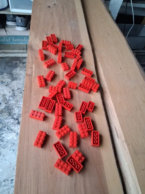 VINTAGE LEGO PARTS RED-  PARTS FOR HOUSE BUILDING HOME 70'S- 80'S (2)