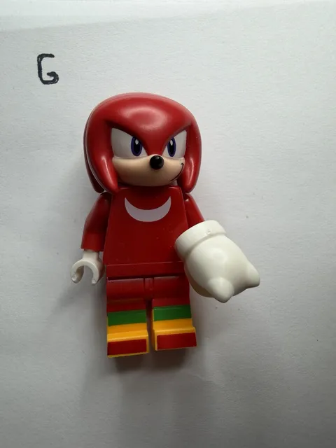 LEGO Sonic The Hedgehog Knuckles Minifigure From 76998