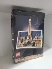 LEGO Architecture Paris - City of Love Set 21064 Sealed Damaged Box