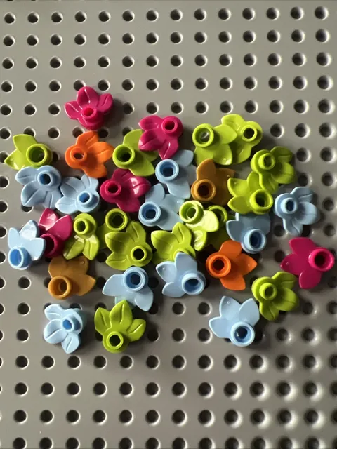 LEGO 32608 Plant Plate 1x1 Round Leaves Lime Orange Magenta Light Blue Lot Of 33