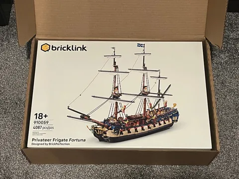 LEGO Bricklink Series 7 910059 Privateer Frigate Fortuna IN HAND!!!
