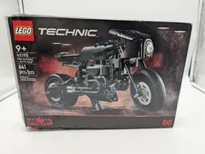 LEGO TECHNIC THE BATMAN – BATCYCLE Set (42155)
