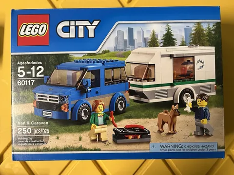 New & Retired!! LEGO CITY: Van & Caravan (60117) sealed set