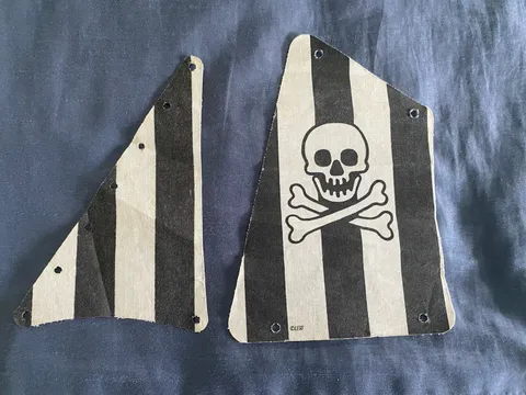 Vintage LEGO Pirate Sails (6286 Skull’s Eye Schooner) Parts sailbb31 & sailbb15