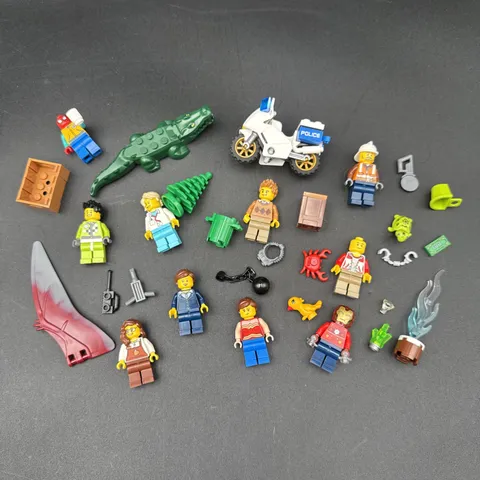 LEGO Mini Figure Figs Minifigs Figures Assorted Figures and Accessories Lot
