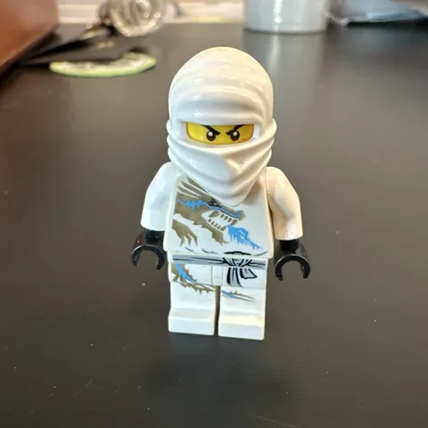 LEGO Ninjago Zane DX Minifigure White Dragon Suit