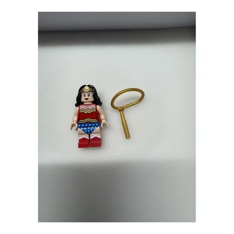 LEGO DC Wonder Woman Minifigure sh006 Gold Lasso Super Heroes Authentic