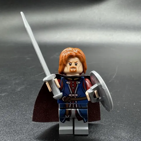 LEGO The LORD OF THE RINGS BOROMIR Minifigure Sword & Shield Mines Of Moria 9473