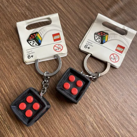 Lot Of 2 Lego Board Game Dice Key Chain 2853383