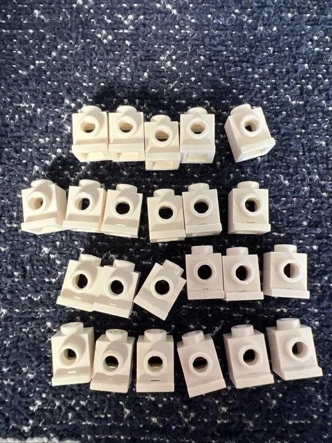 LEGO 4070 White Brick, Modified 1 x 1 with Headlight 23 Pieces