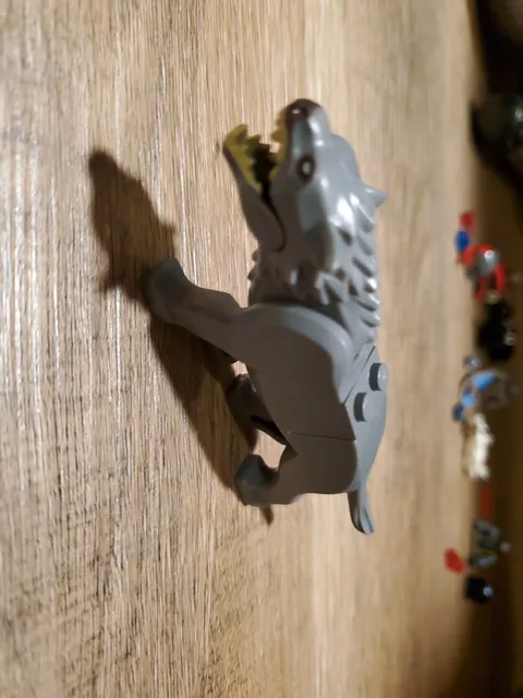 LEGO Gray Warg Dark Red Nose wargpb02c01 Lord of the Rings 79002 Retired Rare