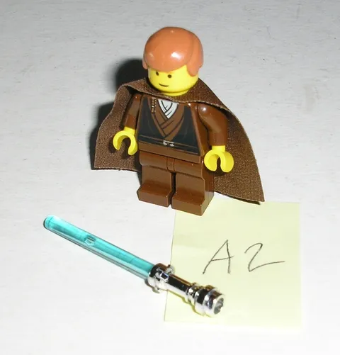 2002 Lego Star Wars ANAKIN SKYWALKER (Padawan) w/ Cape Minifigure 7113 *A2*