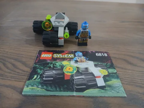 LEGO Space: Cyborg Scout (6818) 100% Complete w Minifigures & Instructions