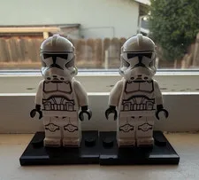 LEGO Star Wars Clone Trooper Minifigures (2) w/ Black Display Bases
