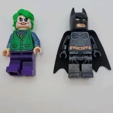  Batman & The Joker - Tumbler 76240 Lego Minifigures - SB3