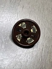 LEGO 91884PB001 Viking Series 4 Dark Brown Shield W/ Dragon Head & Knots Pattern