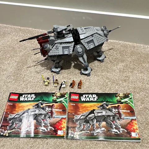 LEGO Star Wars 75019 AT-TE 794 pcs minifigures + instructions *fast shipping*