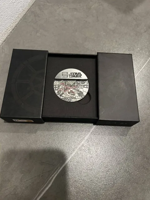 LEGO 5008818 Yavin Battle Medal Star Wars