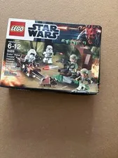 LEGO Star Wars: Endor Rebel Trooper & Imperial Trooper (9489)